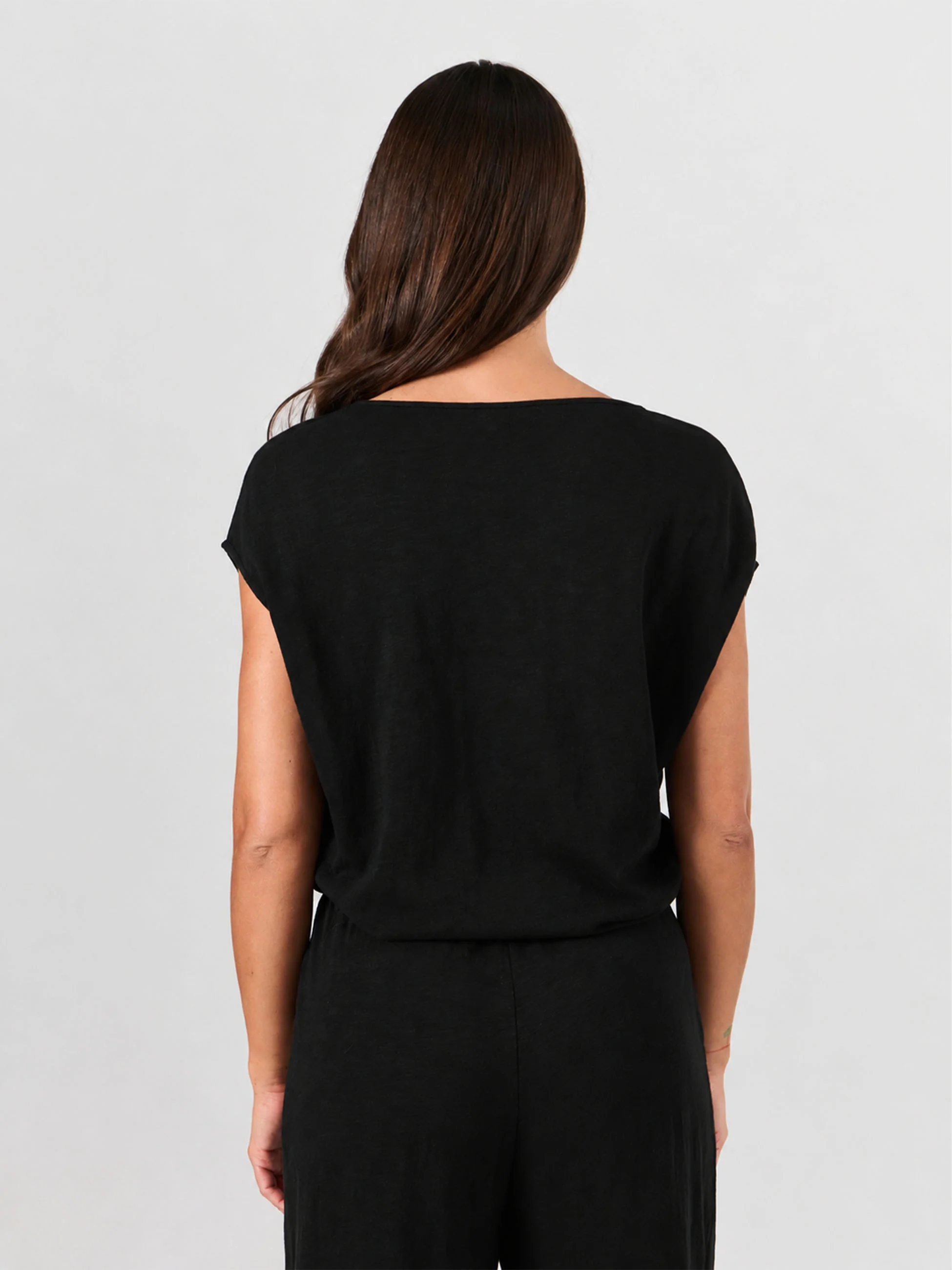 Textured Slub Luxe Layer Tee - Black - Image 4